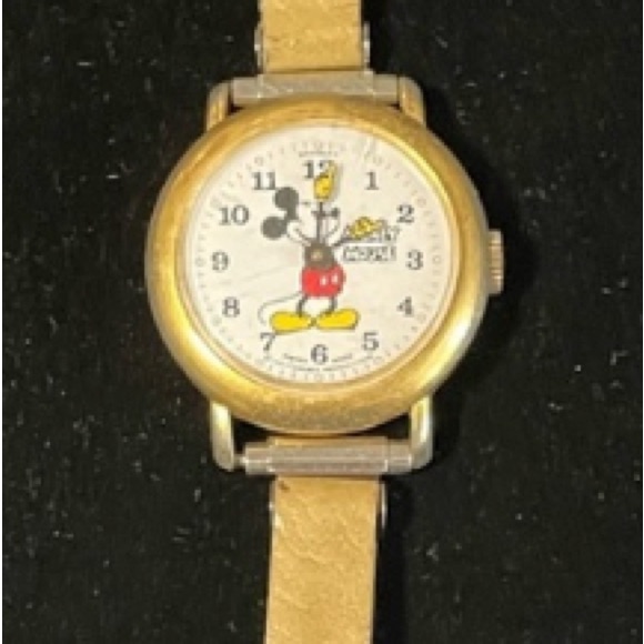 Vintage Disney Mickey Mouse Commemorative Swiss Made Watch 1970s
